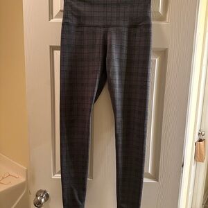 KiraGrace Gray Plaid Joggers Leggings Performance Yoga Leggings Small EUC